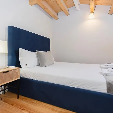 Liiiving In - View Apartment Porto