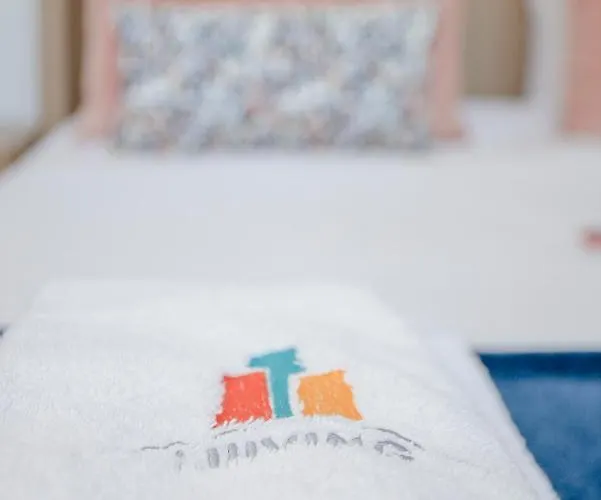 Liiiving In - View * Porto