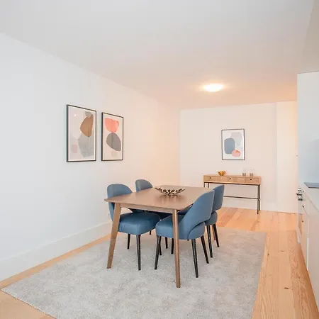 Liiiving In - View Apartman *