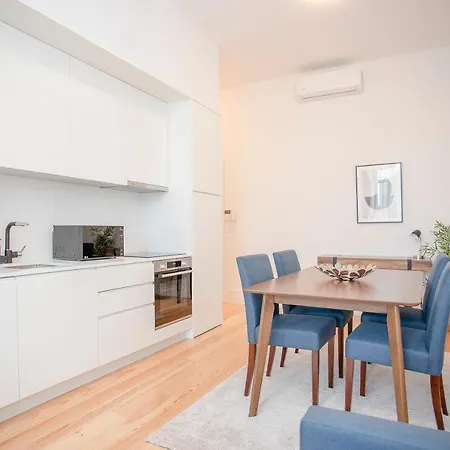 Apartman Liiiving In - View Porto