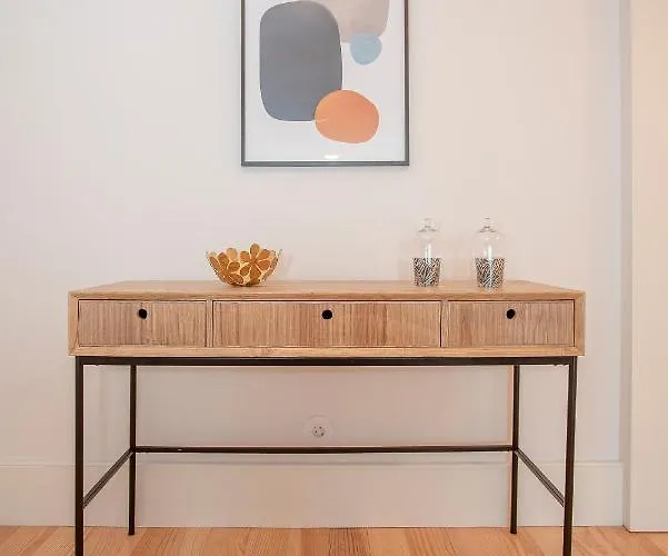 Liiiving In - View Oporto