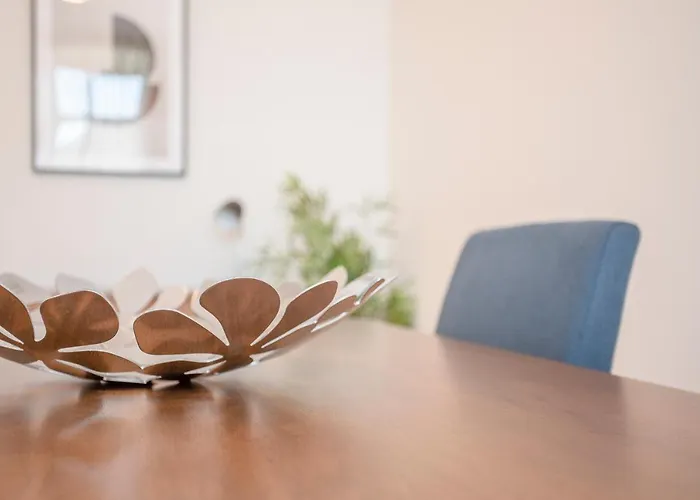 Liiiving In - View Apartamento Oporto