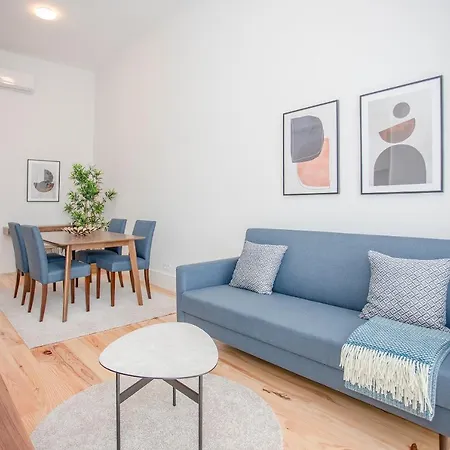 Liiiving In - View Porto